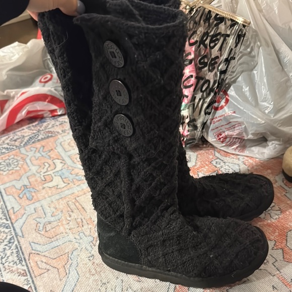 UGG Charcoal Cable Knit Boots with Buttons - Picture 2 of 3